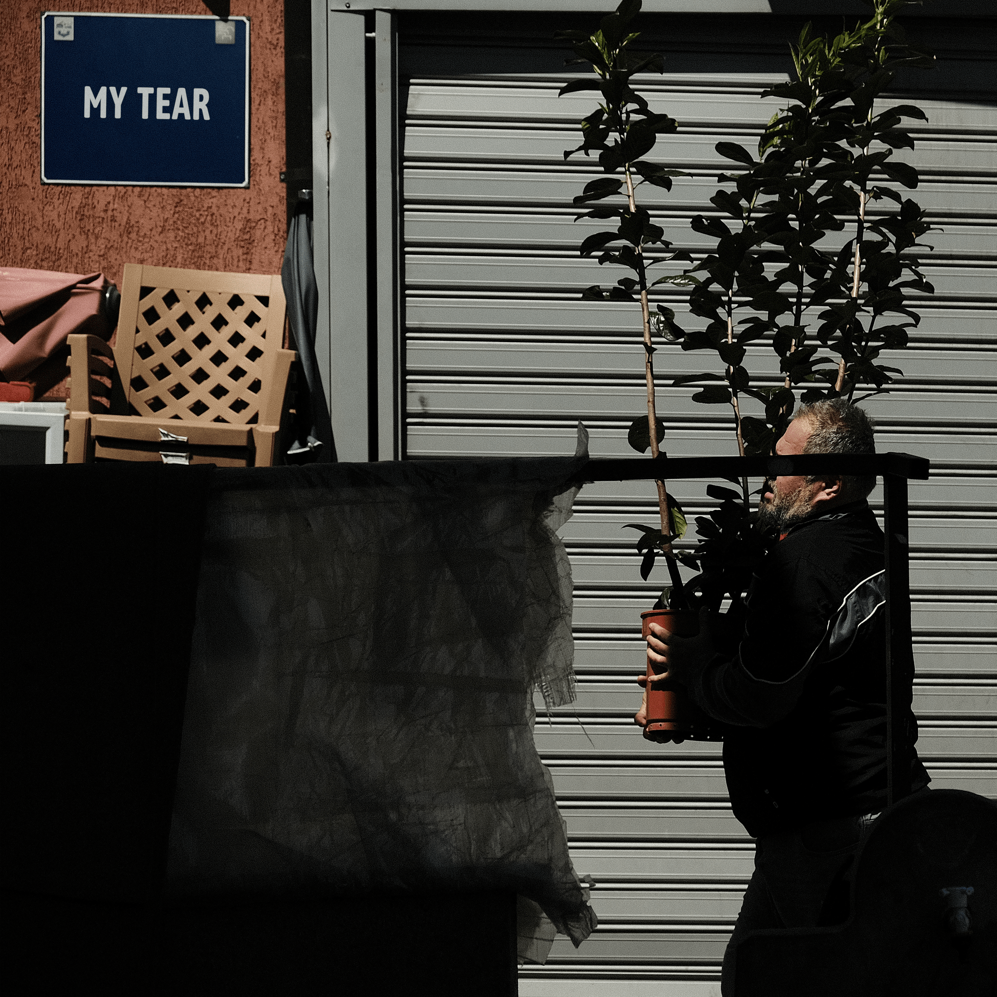 „My Tear“ со нов сингл „Сонцето грее само над облаците“
