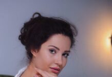 Почина турската актерка Еџе Иртем, погребана во Кушадаси со аплауз од семејството, колегите и обожавателите